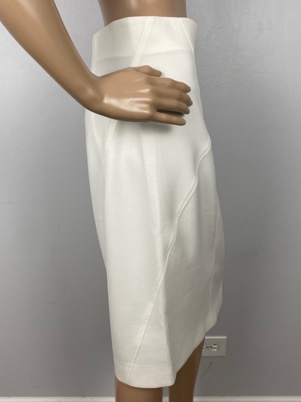 VERSACE COLLECTION WHITE PENCIL SKIRT - Picture 6 of 10